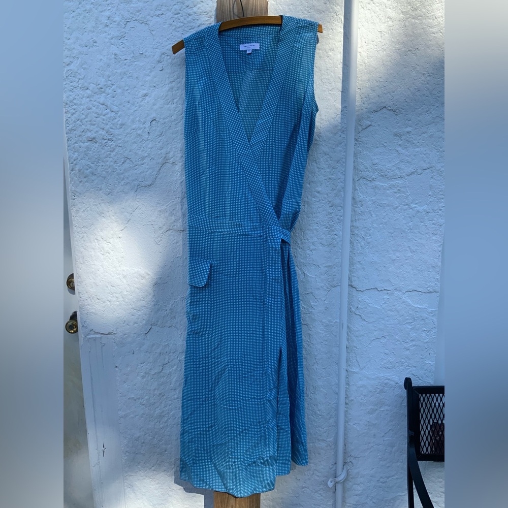 Equipment Maovesa 100% Silk Blue and White Polka Dot Wrap Dress M - Picture 2 of 6
